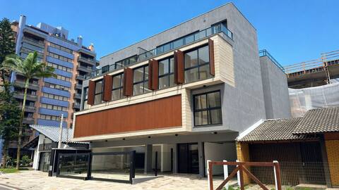 Apartamento 3 dorm (1 suíte) com rooftop e piscina—2 vagas em Praia Grande, Torres/RS