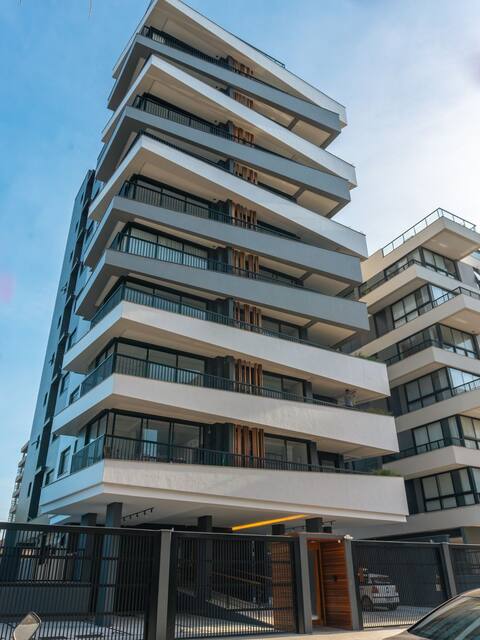 Apartamento 1 dormitório c/ suíte e sacada – rooftop e 1 vaga